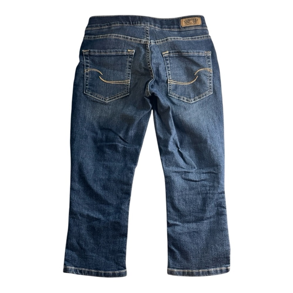 Women's Levi’s Capri - Picture 2 of 6